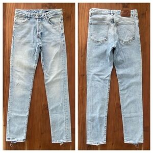 H&M men’s slim jeans light blue distressed wash classic stretch denim size 29